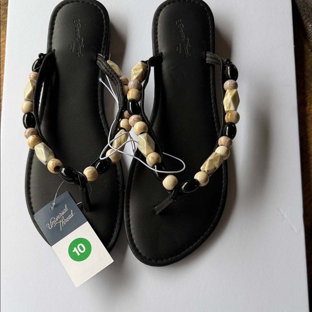 Universal Thread Black Leather Flip Flop Sandal with Embossed Logo